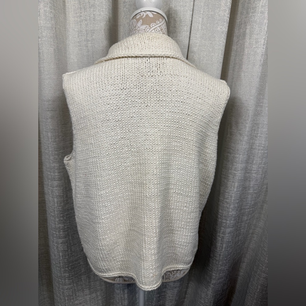 Cream Knit Button Front Sleeveless Vest w/ Wooden Buttons Cottagecore - Picture 3 of 4